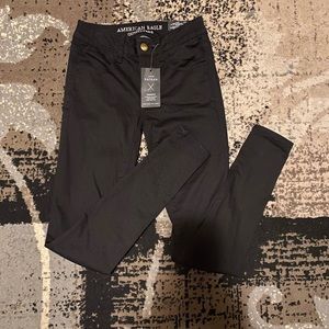 NWT American Eagle Sateen Jeggings